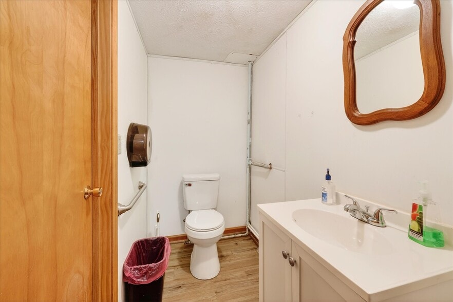 More Photos Of , Spencer Specialty For Sale