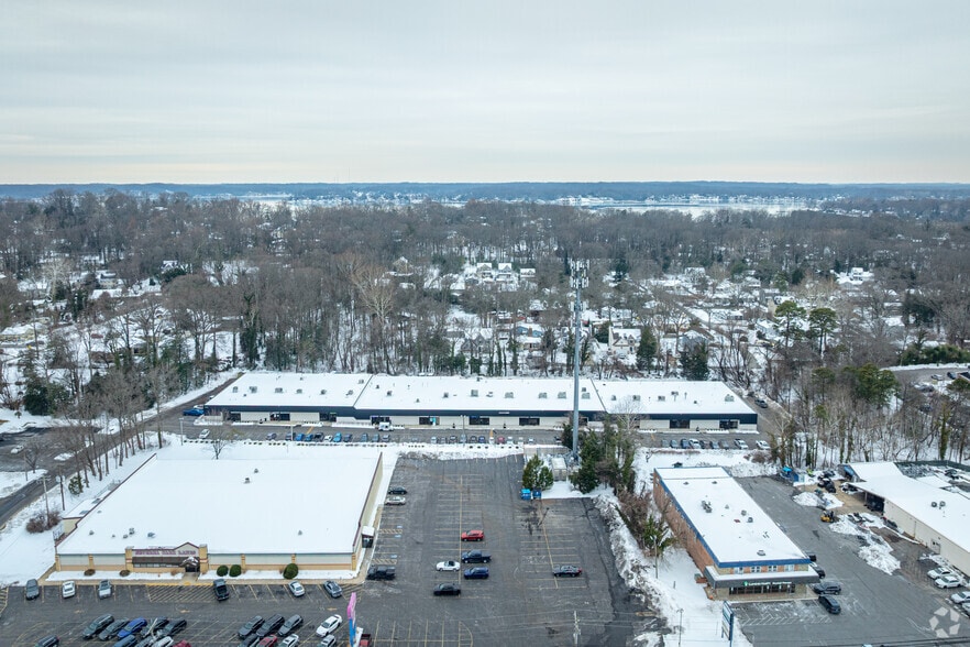 More Photos Of 836 Ritchie Hwy, Severna Park Flex For Lease