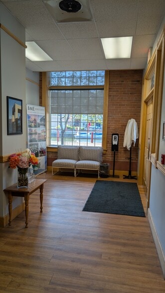 More Photos Of 10 Liftbridge Ln E, Fairport Loft Creative Space For Lease