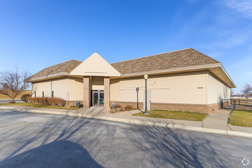 Primary Photo Of 5225 N 158th Ave, Omaha Daycare Center For Lease