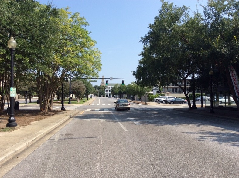 More Photos Of 186 N Palafox St, Pensacola Office For Lease