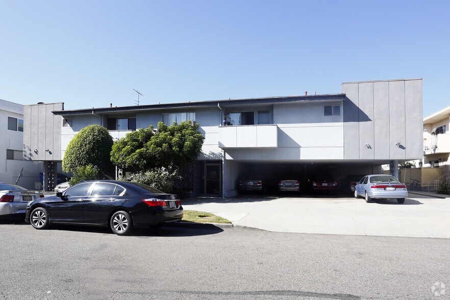 Primary Photo Of 3525 Jasmine Ave, Los Angeles Apartments For Sale