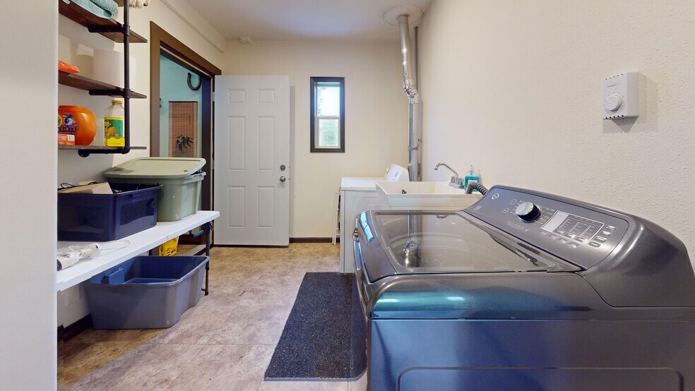 More Photos Of 15 W Redwing St, Duluth Office Residential For Sale