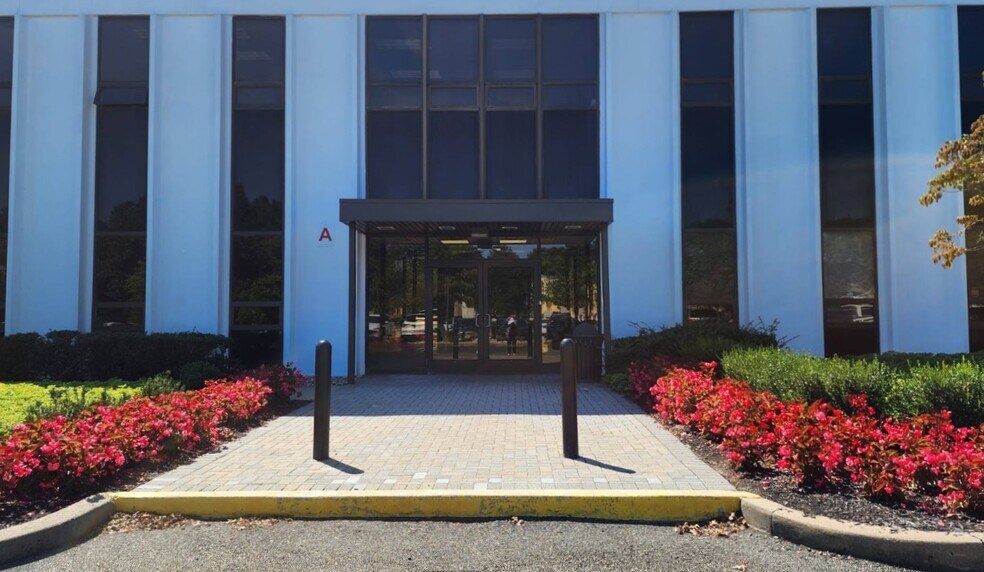 More Photos Of 3 Wing Dr, Cedar Knolls Office For Lease