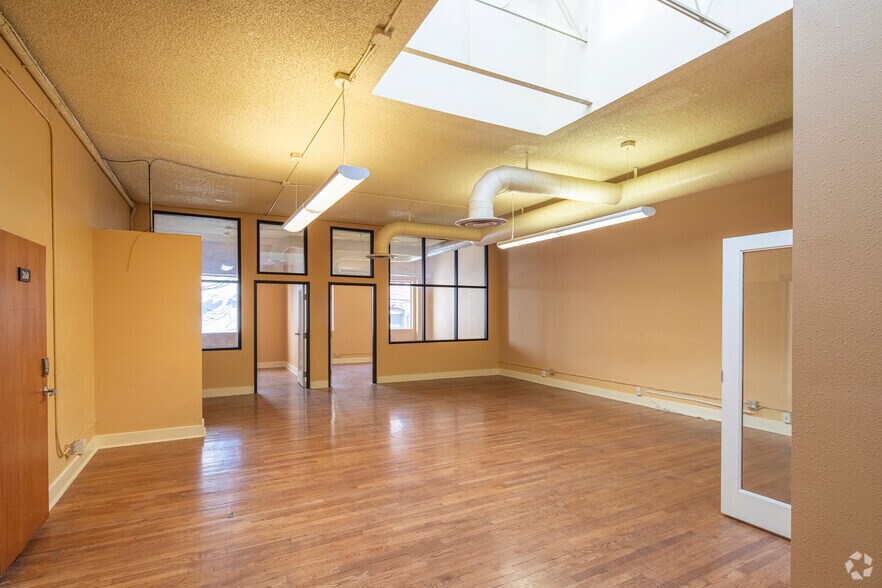 More Photos Of 1530 Blake St, Denver Storefront Retail Office For Lease