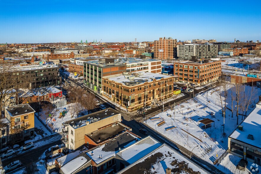 More Photos Of 6855 Av De L'épée, Montréal Office For Lease