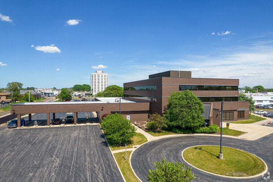 More Photos Of 9400 S Cicero Ave, Oak Lawn Medical For Lease