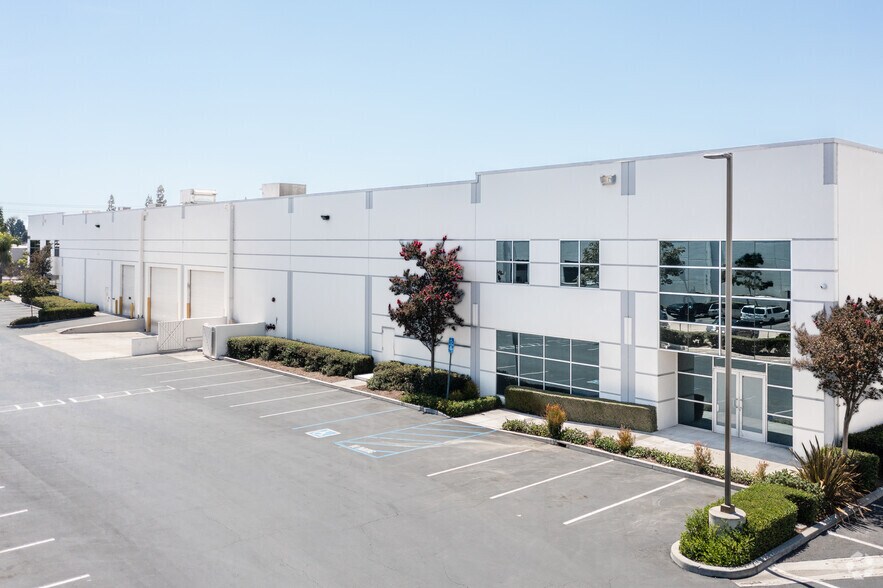 More Photos Of 14043 Stage Rd, Santa Fe Springs Industrial For Sale