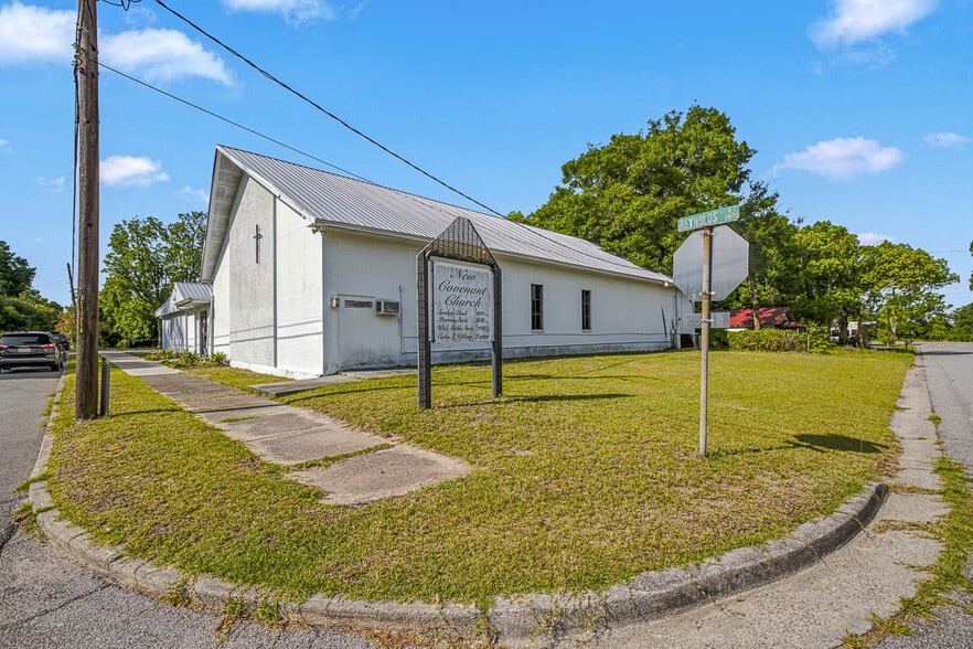 More Photos Of 2625 Reynolds St, Brunswick Flex For Sale