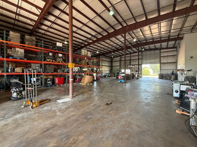 More Photos Of 4808 Hazel Jones Rd, Bossier City Warehouse For Lease