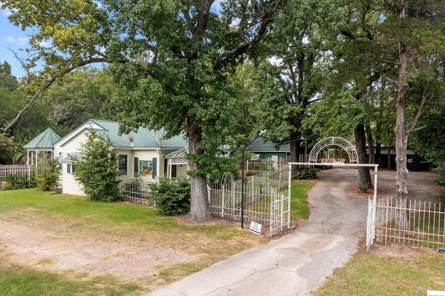 More Photos Of 2508 US-69, Lufkin Lodge Meeting Hall For Sale