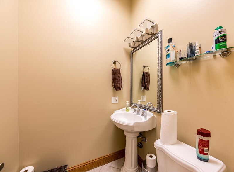More Photos Of 315 High St, Morgantown Office For Sale