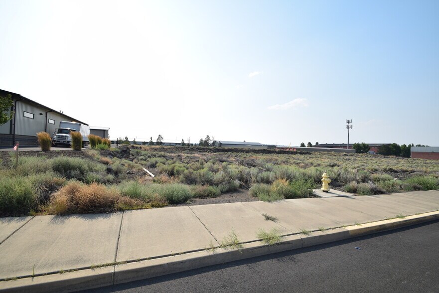 More Photos Of Lot 103-Fairgrounds Business Phase I park, Redmond Land For Sale