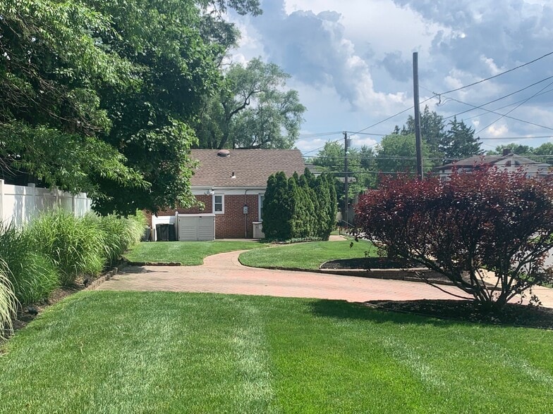 More Photos Of 2540 Nottingham Way, Mercerville Medical For Sale