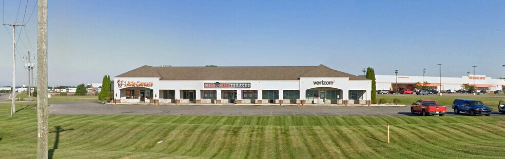 More Photos Of 3970 US Highway 131 S, Cadillac Storefront For Lease