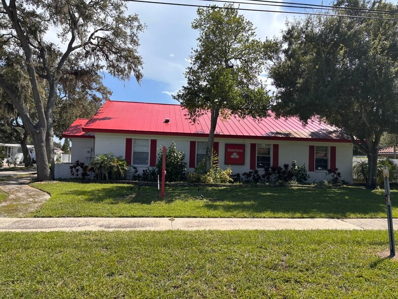 Primary Photo Of 2323 Belleair Rd, Clearwater Medical For Lease