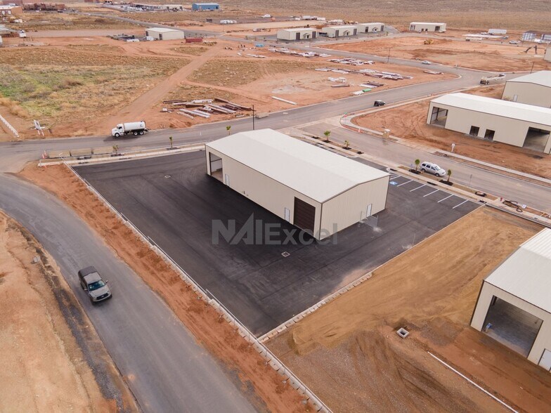 More Photos Of 758 S 5725 W, Hurricane Industrial For Lease