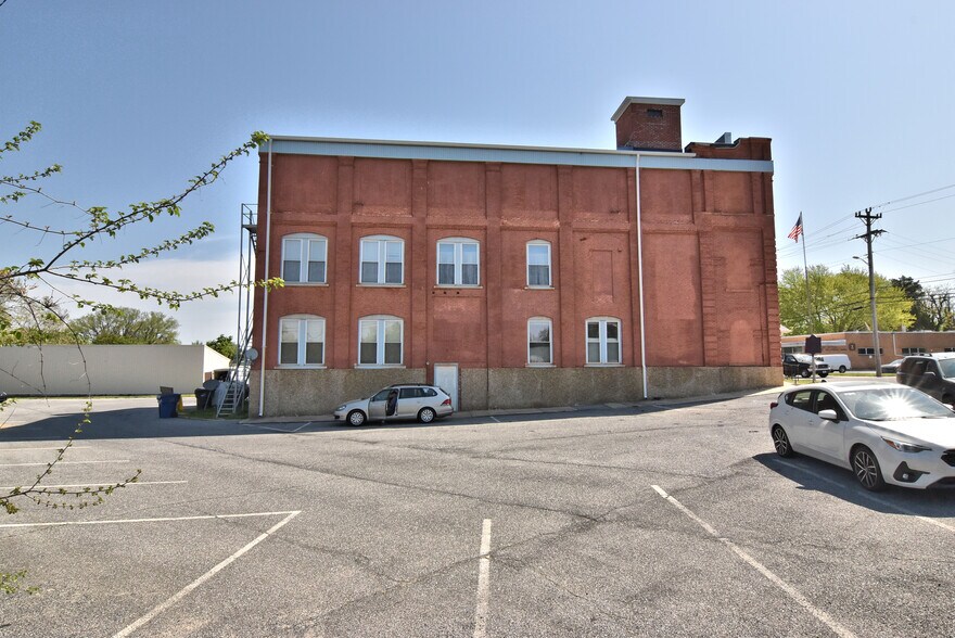 More Photos Of 125 Causey Ave, Milford Office For Sale