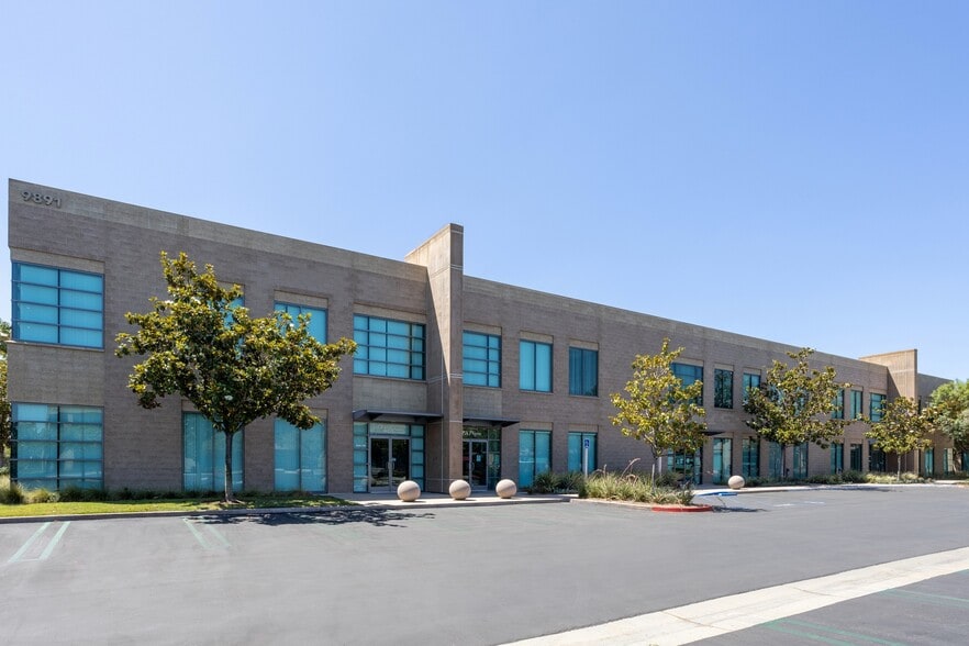 More Photos Of 9891 Irvine Center Dr, Irvine Loft Creative Space For Lease