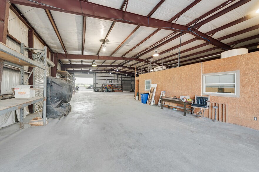 More Photos Of 4331 Cement Valley Rd, Midlothian Warehouse For Sale