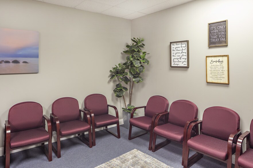 More Photos Of 1800 Pine Hollow Rd, McKees Rocks Medical For Lease