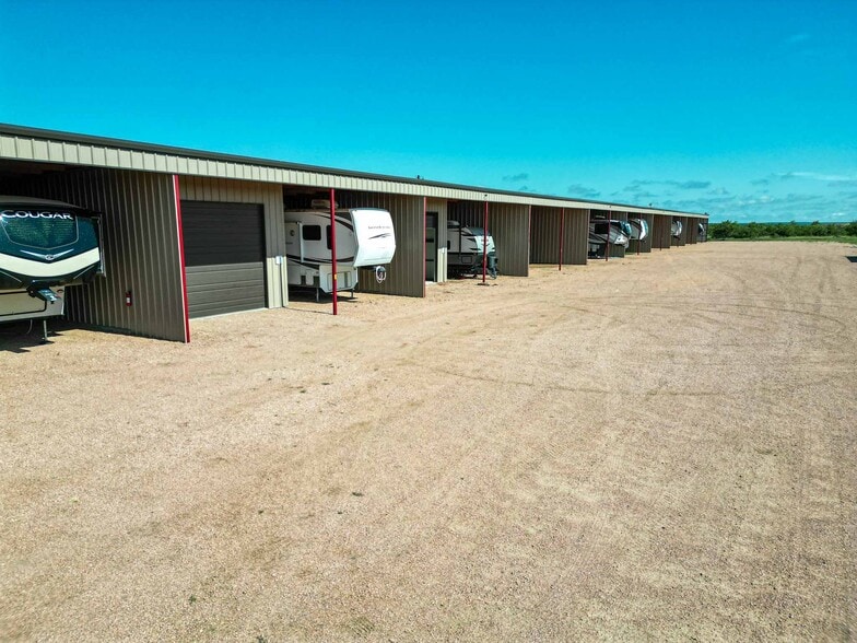 More Photos Of 1432 FM 1929, Voss Trailer Camper Park For Sale