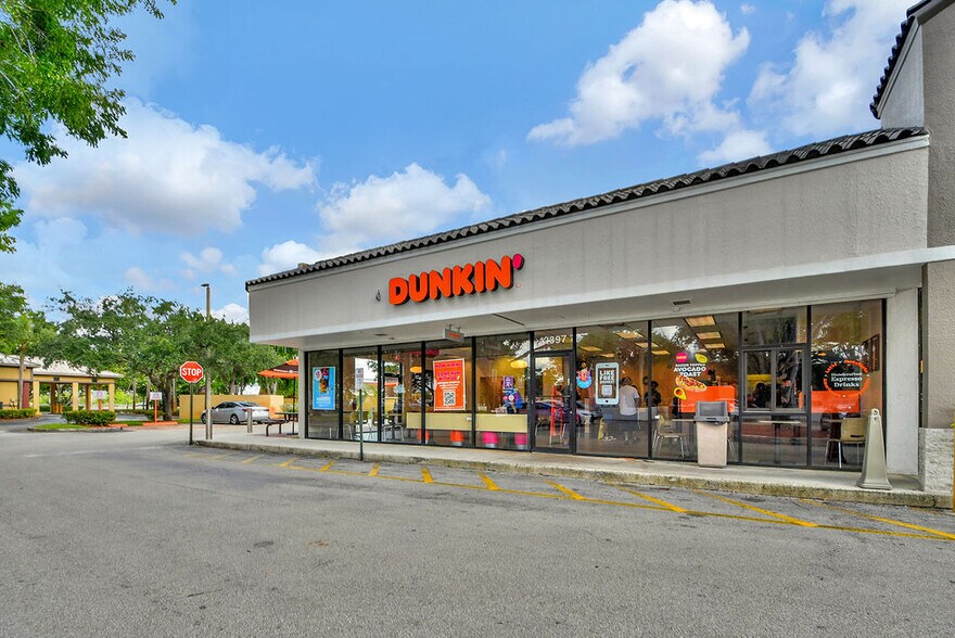 More Photos Of 12109-12397 Sheridan St, Hollywood Freestanding For Lease