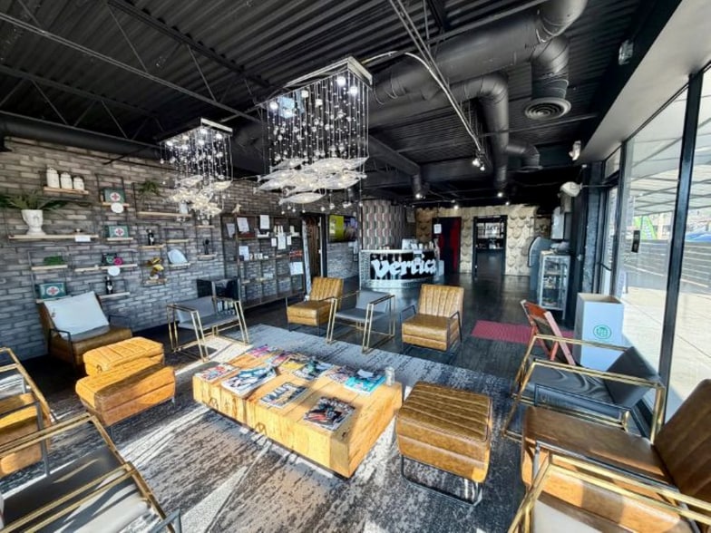 More Photos Of 2925 Lakeside Dr, Oklahoma City General Retail For Sale