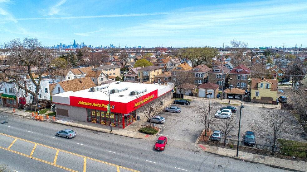 More Photos Of 4625 S Pulaski Rd, Chicago Freestanding For Sale