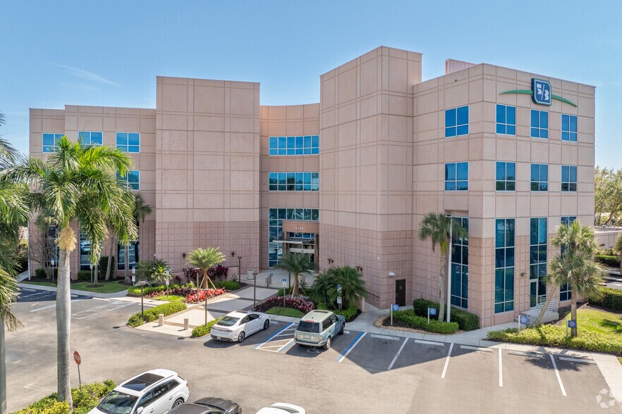 More Photos Of 13350 Metro Pky, Fort Myers Office For Lease