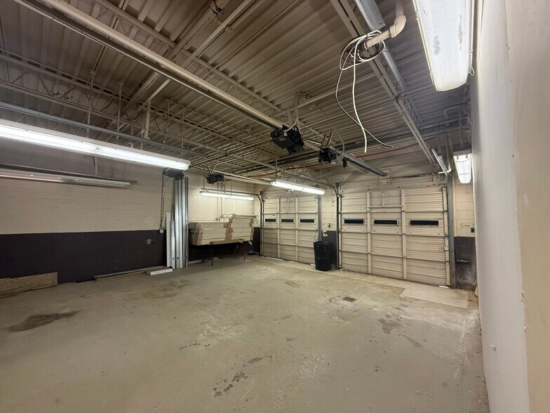 More Photos Of 223 NE Loop 820, Hurst Medical For Lease