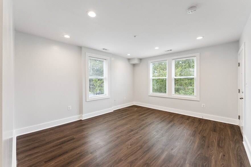 More Photos Of 2822 28th St SE, Washington Apartments For Sale