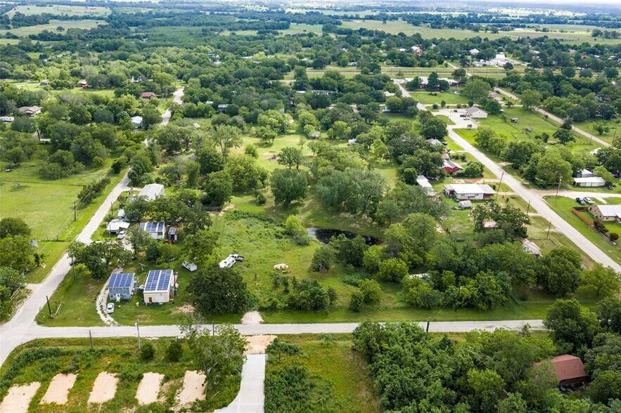 More Photos Of TBD Belton Street, McDade Land For Sale