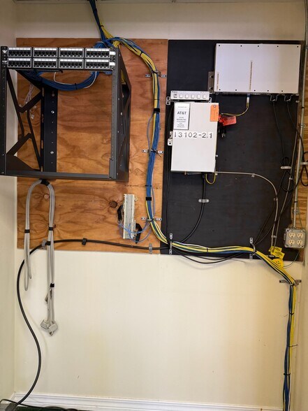 More Photos Of 3102 Canty St, Pascagoula Office For Sale