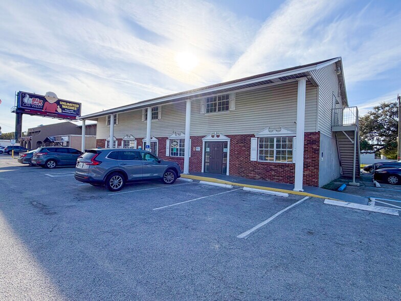 More Photos Of 7550 N Dale Mabry Hwy, Tampa Medical For Lease