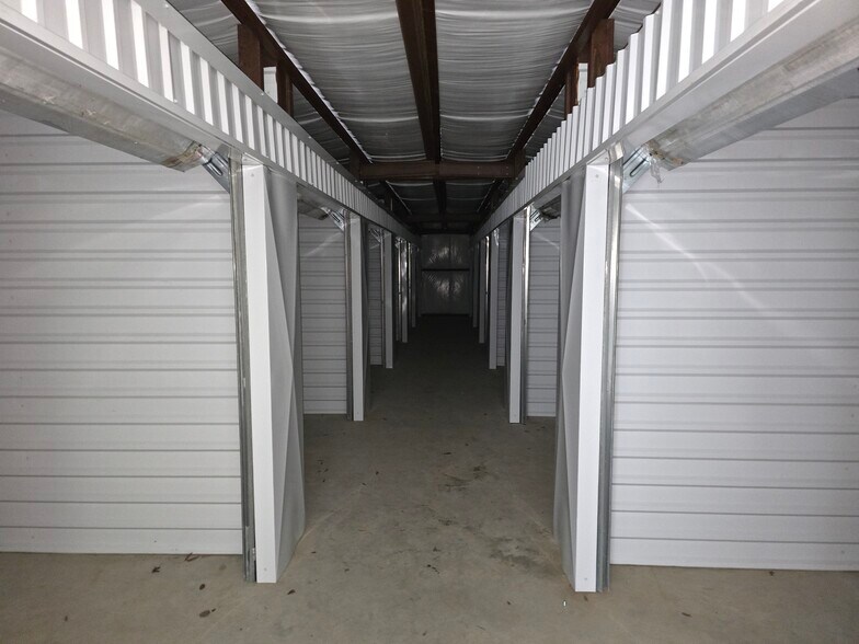 More Photos Of 131 2nd St, Zavalla Self Storage For Sale