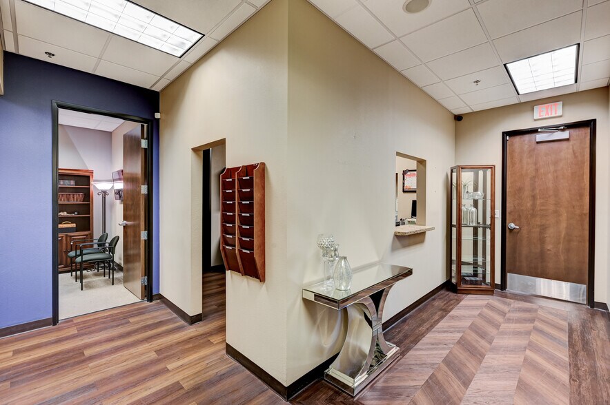 More Photos Of 3175 Saint Rose Pky, Henderson Medical For Lease