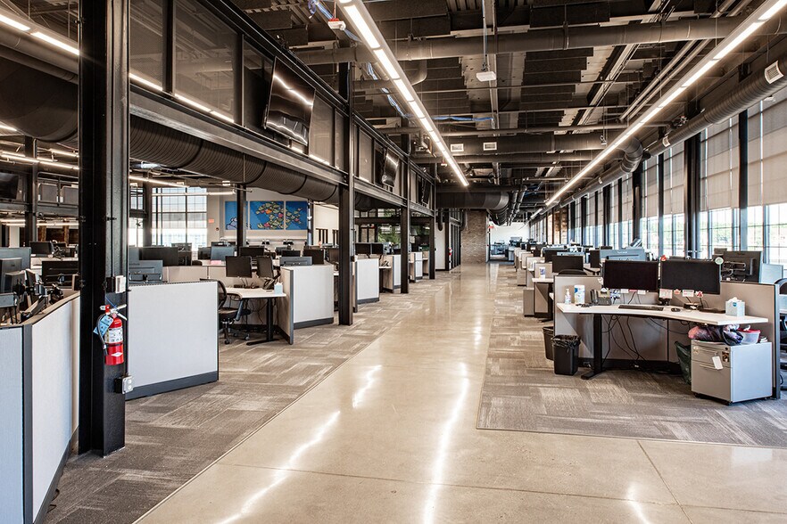 More Photos Of 525-705 3rd St, Beloit Office For Lease