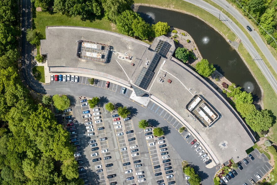 More Photos Of 1 Maynard Dr, Park Ridge Office For Lease