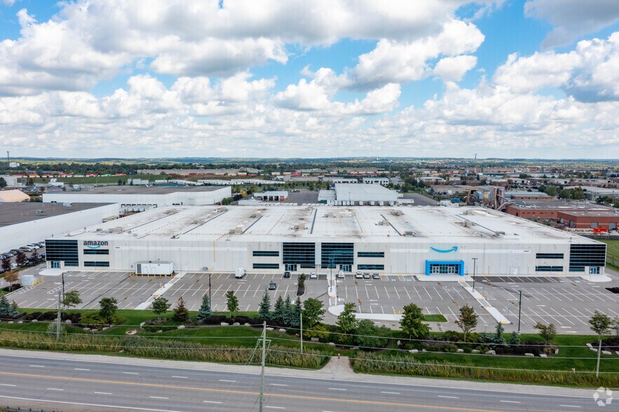 More Photos Of 13153 Coleraine Dr, Caledon Warehouse For Lease