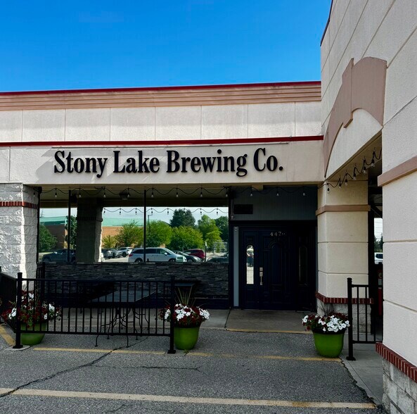 Primary Photo Of 423-471 E Michigan Ave, Saline Storefront For Lease
