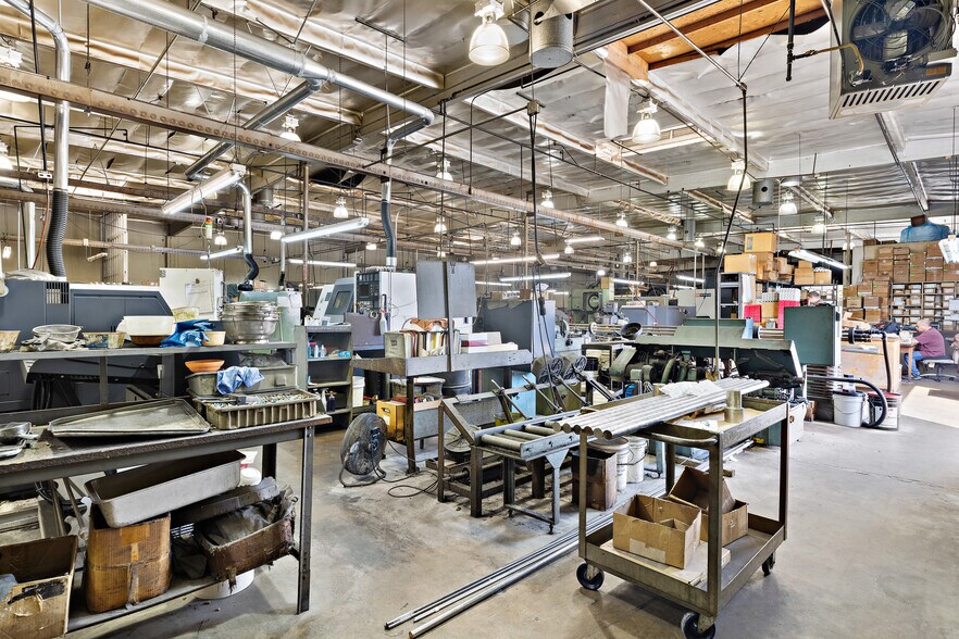 More Photos Of 1313 S State College Pky, Anaheim Warehouse For Sale