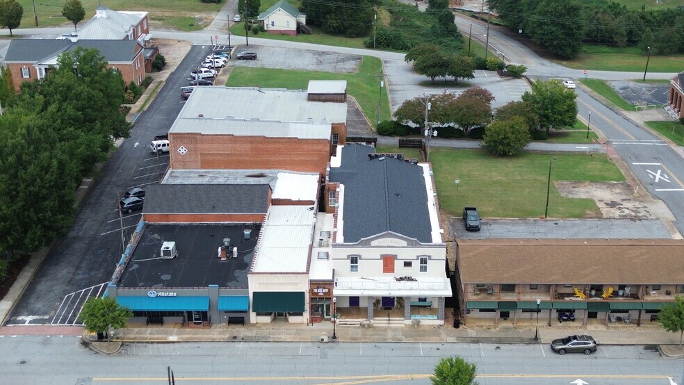 More Photos Of 108 NW Main St, Easley General Retail For Sale