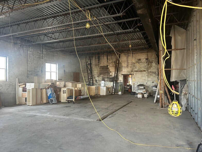 More Photos Of 45 Sarah Dr, Farmingdale Warehouse For Sale