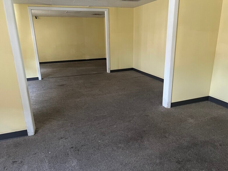 More Photos Of 3715 US Highway 19, New Port Richey Daycare Center For Sale