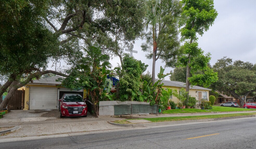 More Photos Of , Pasadena Multifamily For Sale