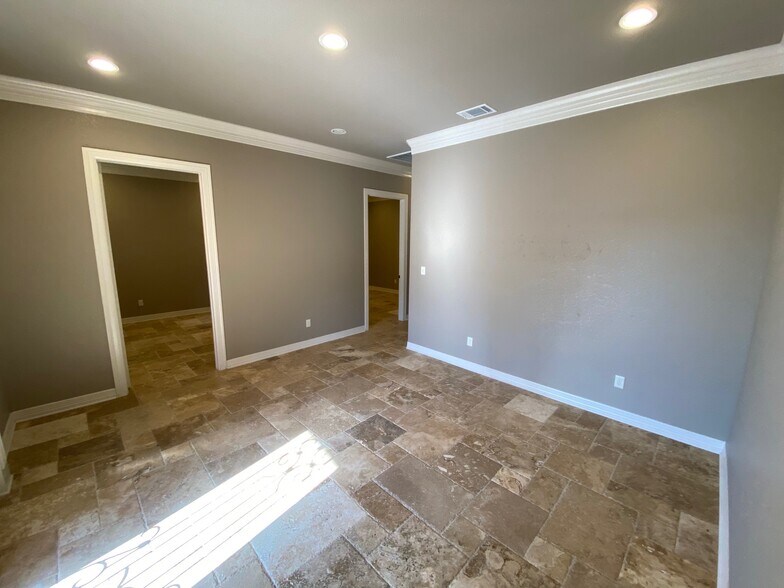 More Photos Of 15488 Fm 2493, Tyler Medical For Lease