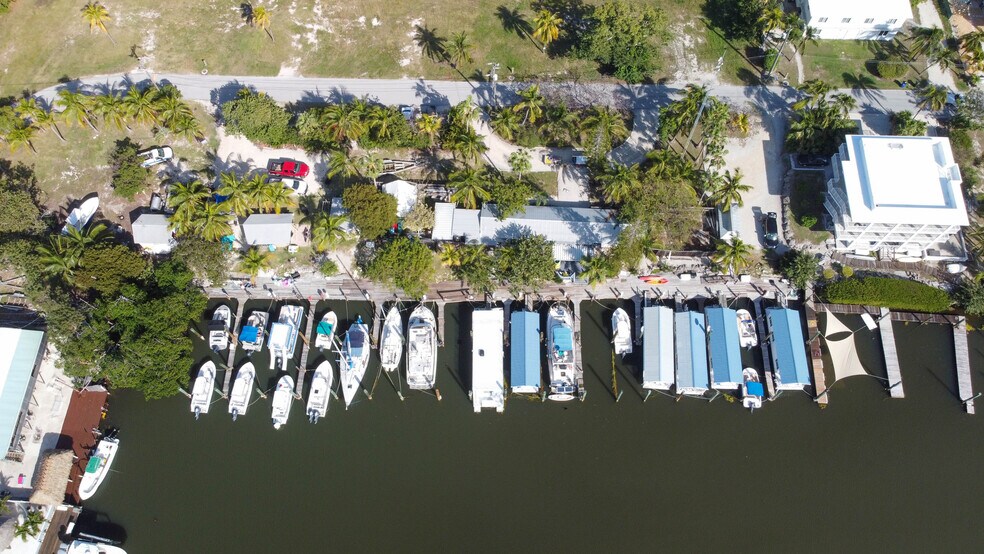 More Photos Of 200 Treasure Harbor Dr, Islamorada Marina For Sale
