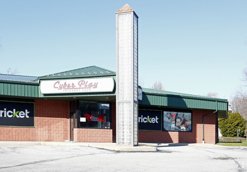 More Photos Of 770 Woodville Rd, Toledo Freestanding For Lease