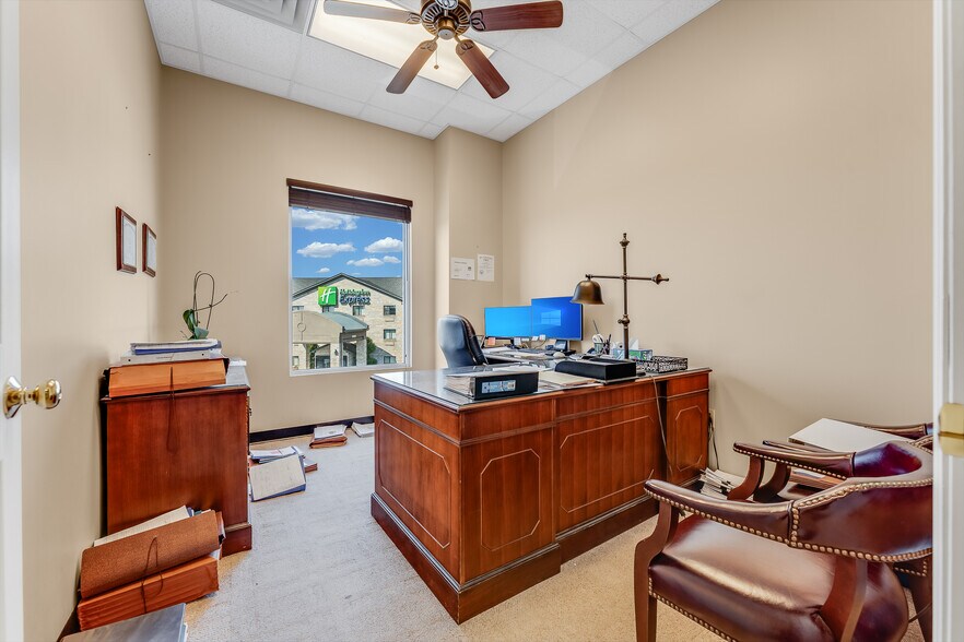 More Photos Of 601 Venture Dr, Morgantown Freestanding For Lease